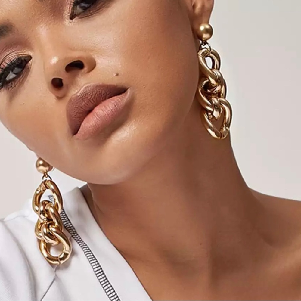 Gold Geometric Chain Drop Earrings